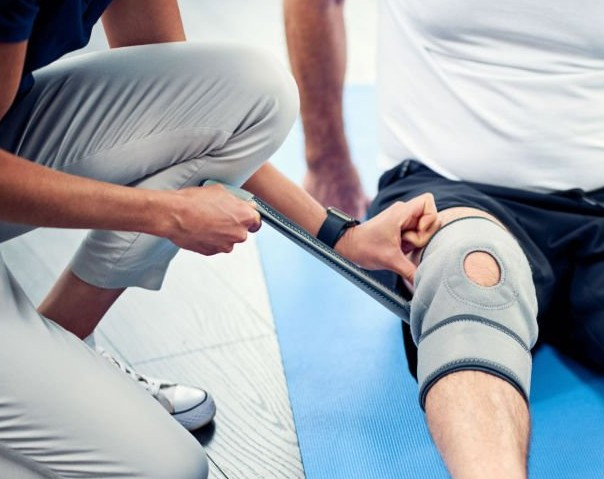 Lower Extremity Orthotics at Advanced Prosthetics